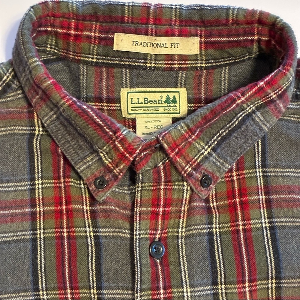 L.L. Bean Traditional Fit Flannel Shirt Mens XL Regular Gray Red 100% Cotton